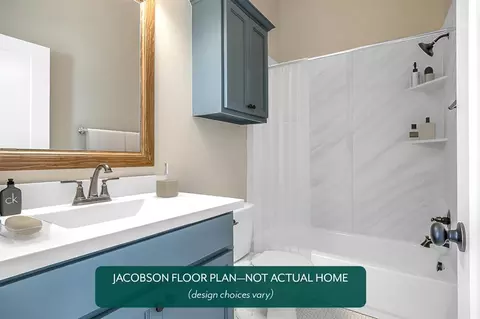 Bath - 15921 Rolling Hill Dr, Moore, OK 73170 photo 1 of 1