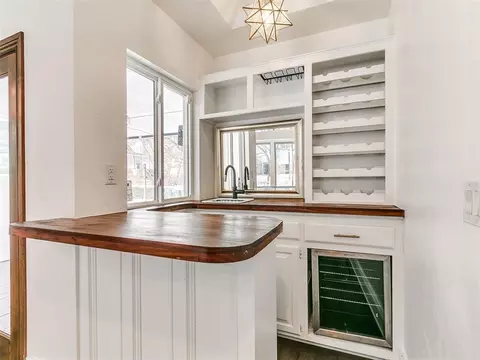 Kitchen - 1601 Hazelhurst, Edmond, OK 73013 photo 5 of 5
