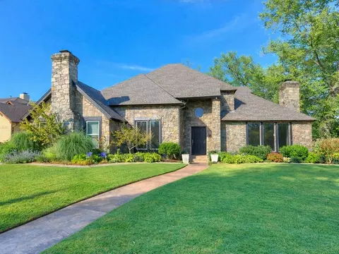 1601 Hazelhurst, Edmond, OK 73013