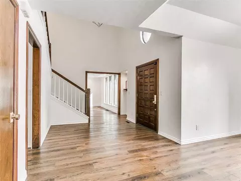 Entry Way - 1601 Hazelhurst, Edmond, OK 73013 photo 2 of 4
