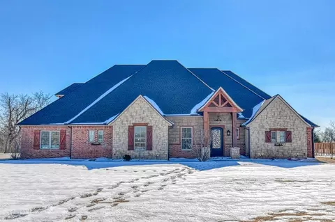 2548 Estates Dr, Goldsby, OK 73093