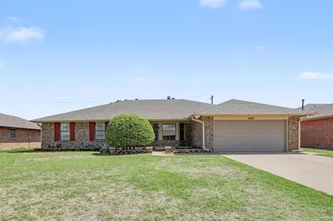 11212 N Ann Arbor Ave, Oklahoma City, OK 73162