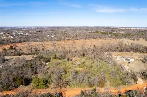 3500 Copper Hill Dr, Guthrie, OK 73044