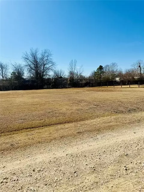 8925 Cypress St, Kingston, OK 73439