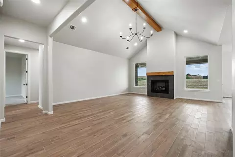 4449 Raymond Ln, Guthrie, OK 73044