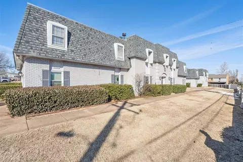 11417 N May #D, Oklahoma City, OK 73120