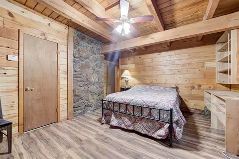 Bedroom - 10 Timber Oaks Rd, Mcloud, OK 74851 photo 3 of 7