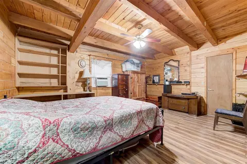Bedroom - 10 Timber Oaks Rd, Mcloud, OK 74851 photo 1 of 7