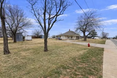 619 NW Van Buren Ave, Piedmont, OK 73078
