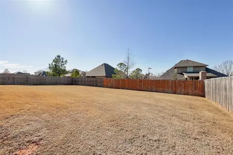 Exterior - 5009 Champlain Pl, Edmond, OK 73025 photo 3 of 6