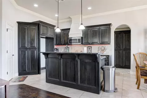 Kitchen - 5009 Champlain Pl, Edmond, OK 73025 photo 1 of 6