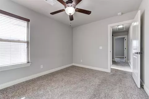Bedroom - 5009 Champlain Pl, Edmond, OK 73025 photo 8 of 8