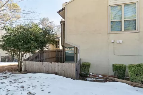 821 Cardinal Creek Blvd #821, Norman, OK 73072