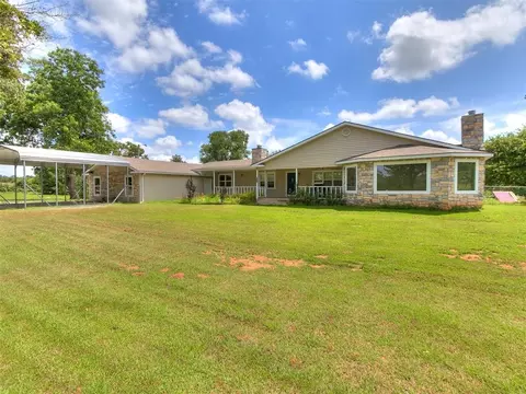 2401 156th Ne Ave, Norman, OK 73026