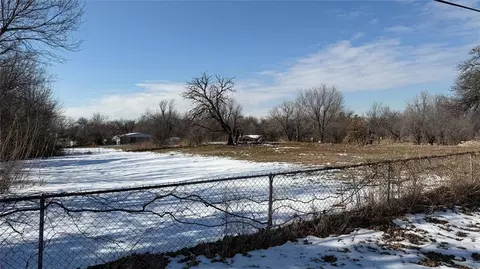 1915 N Avery Ave, Nicoma Park, OK 73141