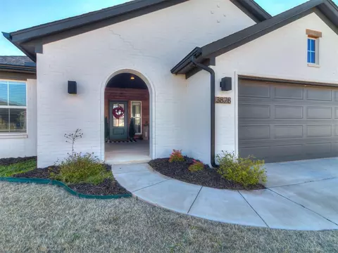 3828 NW 177th St, Edmond, OK 73012