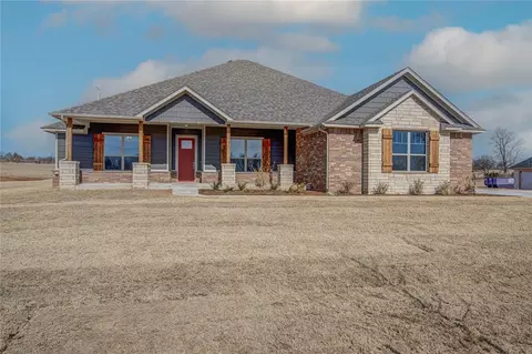 201 Meadowlark Ln, Blanchard, OK 73010