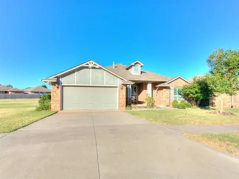 18313 Summer Grove Ave, Edmond, OK 73012