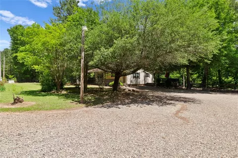 Exterior - 868 Red Fox Rd, Broken Bow, OK 74728 photo 6 of 10