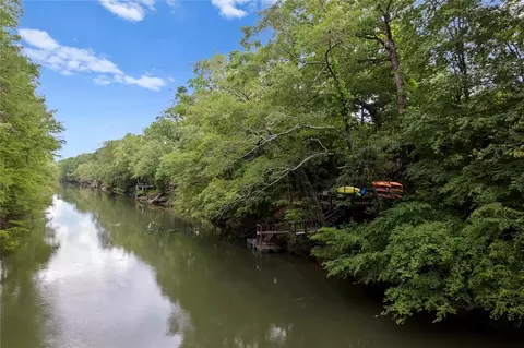 868 Red Fox Rd, Broken Bow, OK 74728