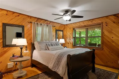 Bedroom - 868 Red Fox Rd, Broken Bow, OK 74728 photo 3 of 6