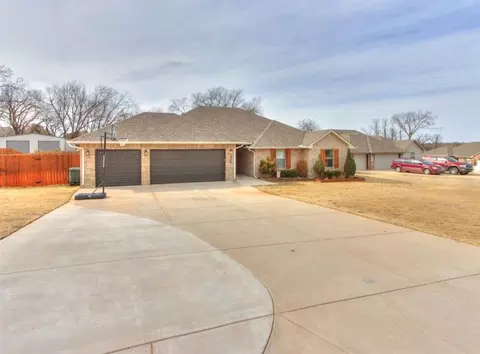 9571 Pastoral Dr, Guthrie, OK 73044
