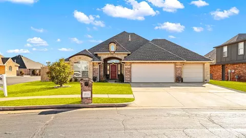 2712 NW 171st St, Edmond, OK 73012