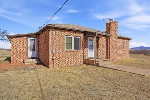 16127 S County Road 211, Headrick, OK 73549