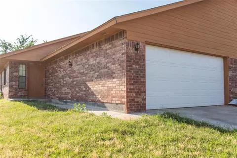 400 S Greengate Dr, Yukon, OK 73099
