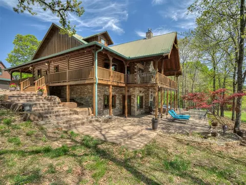 2010 Shady Cv, Sulphur, OK 73086