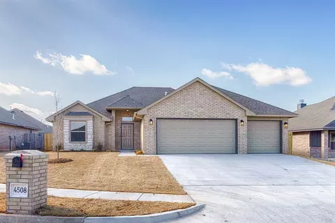 4508 Adobe Ct, Yukon, OK 73099