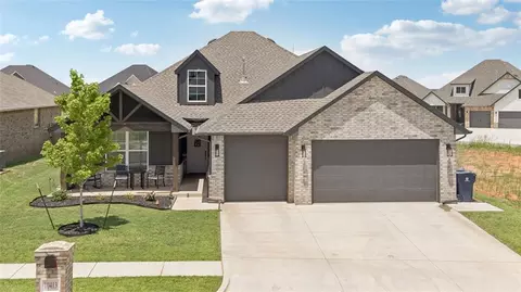 10413 SW 51st St, Mustang, OK 73064