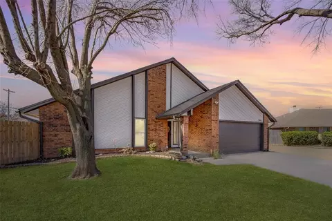 2916 Fairfield Dr, Edmond, OK 73012
