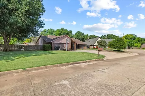 103 Cardinal Cir, Fairview, OK 73737