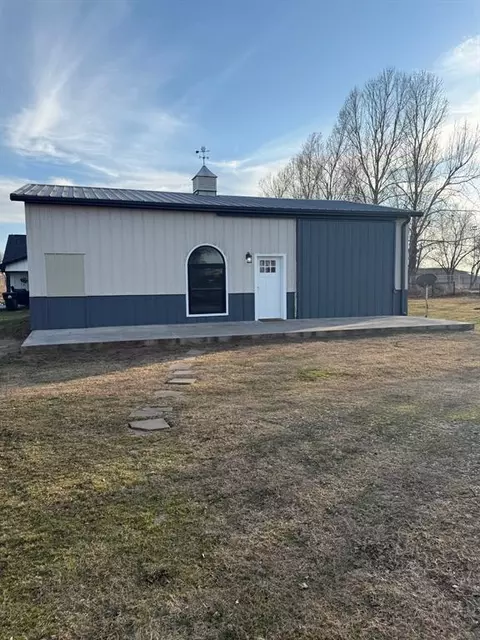 300 Braid Ln, Mcloud, OK 74851