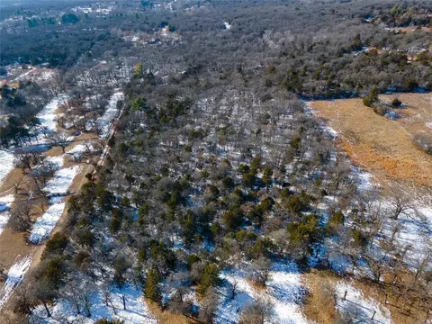 6800 Gauntlet Rd, Norman, OK 73026