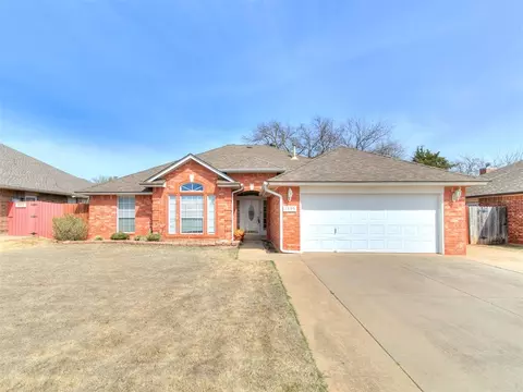 1805 SE 1st St, Moore, OK 73160