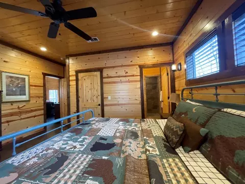 Bedroom - 72 Dry Fly Ln, Broken Bow, OK 74728 photo 5 of 6