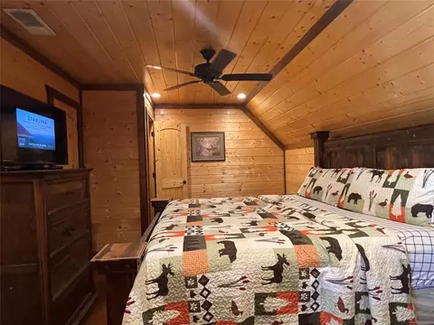 Bedroom - 72 Dry Fly Ln, Broken Bow, OK 74728 photo 6 of 6