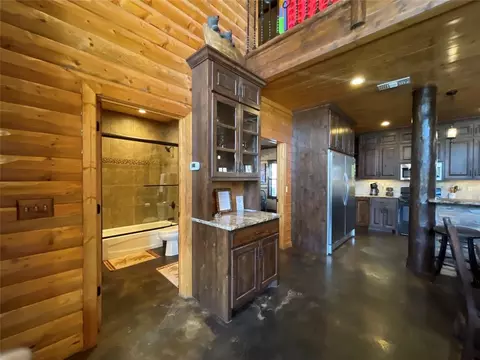 Entry Way - 72 Dry Fly Ln, Broken Bow, OK 74728 photo 1 of 2