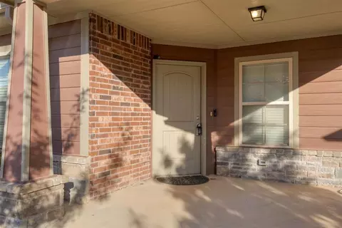 1001 SW 92nd St, Oklahoma City, OK 73139