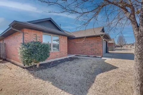 8512 SW 42nd St, Oklahoma City, OK 73179