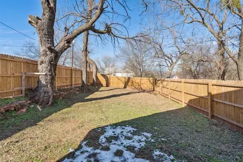 Exterior - 218 E 8th St, Chandler, OK 74834 photo 5 of 11