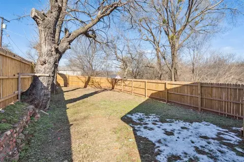 Exterior - 218 E 8th St, Chandler, OK 74834 photo 6 of 11