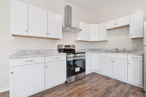 Kitchen - 218 E 8th St, Chandler, OK 74834 photo 3 of 3