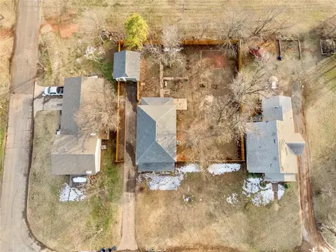 1717 E Perkins Ave, Guthrie, OK 73044 photo 39