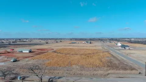 13901 Emery Ln, Mustang, OK 73064