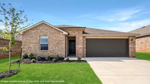 2708 Casey Dr, Yukon, OK 73099