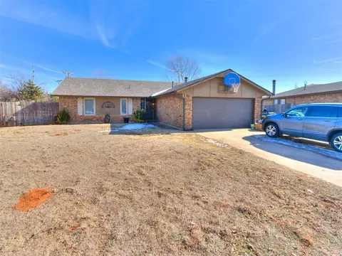 316 N Shefield Way, Mustang, OK 73064