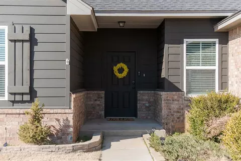 14325 Meadow Ridge Ln, Edmond, OK 73025
